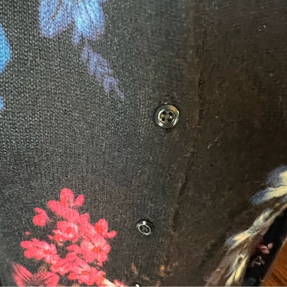 100% Cashmere Floral Black Sweater - Picture 7 of 7